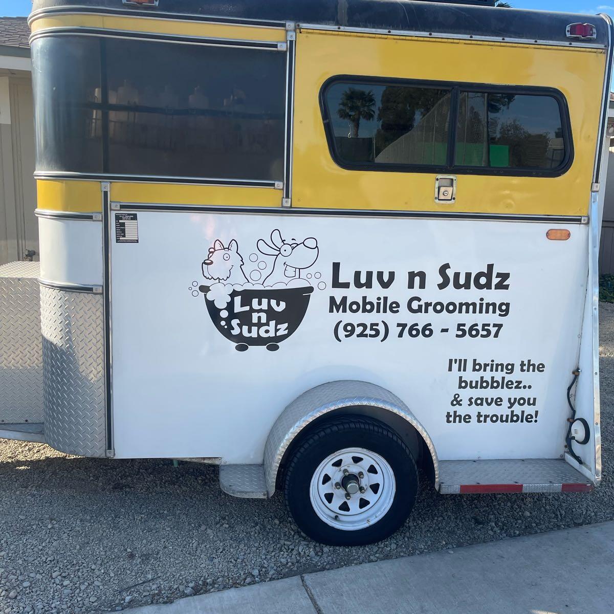 Suds of love mobile best sale dog grooming