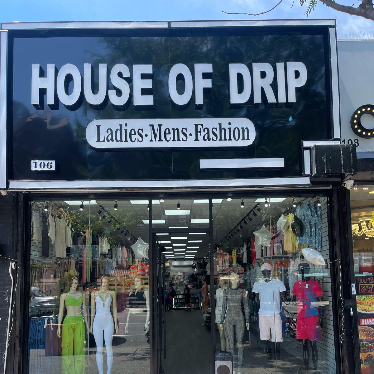 new york prom dress shops best stores in nyc Where to Buy Prom Dresses in City Best Prom Dress NYC This is a long chiffon bridesmaid dress designed for formal wedding events that call for a soft and fluid silhouette We recently took a trip