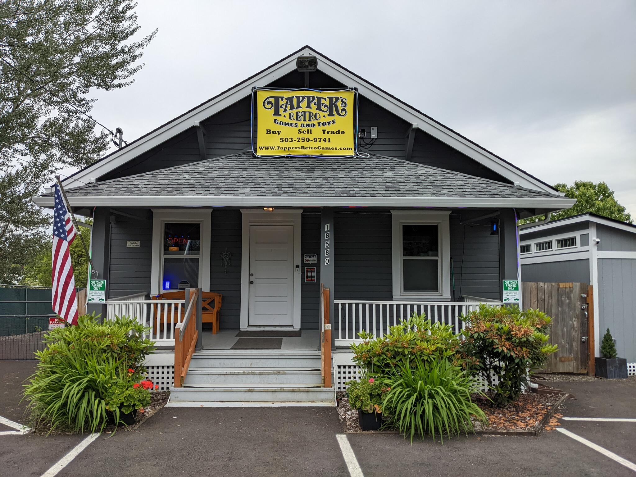 Tapper's Retro Games and Toys - 2 Connections - Beaverton, OR