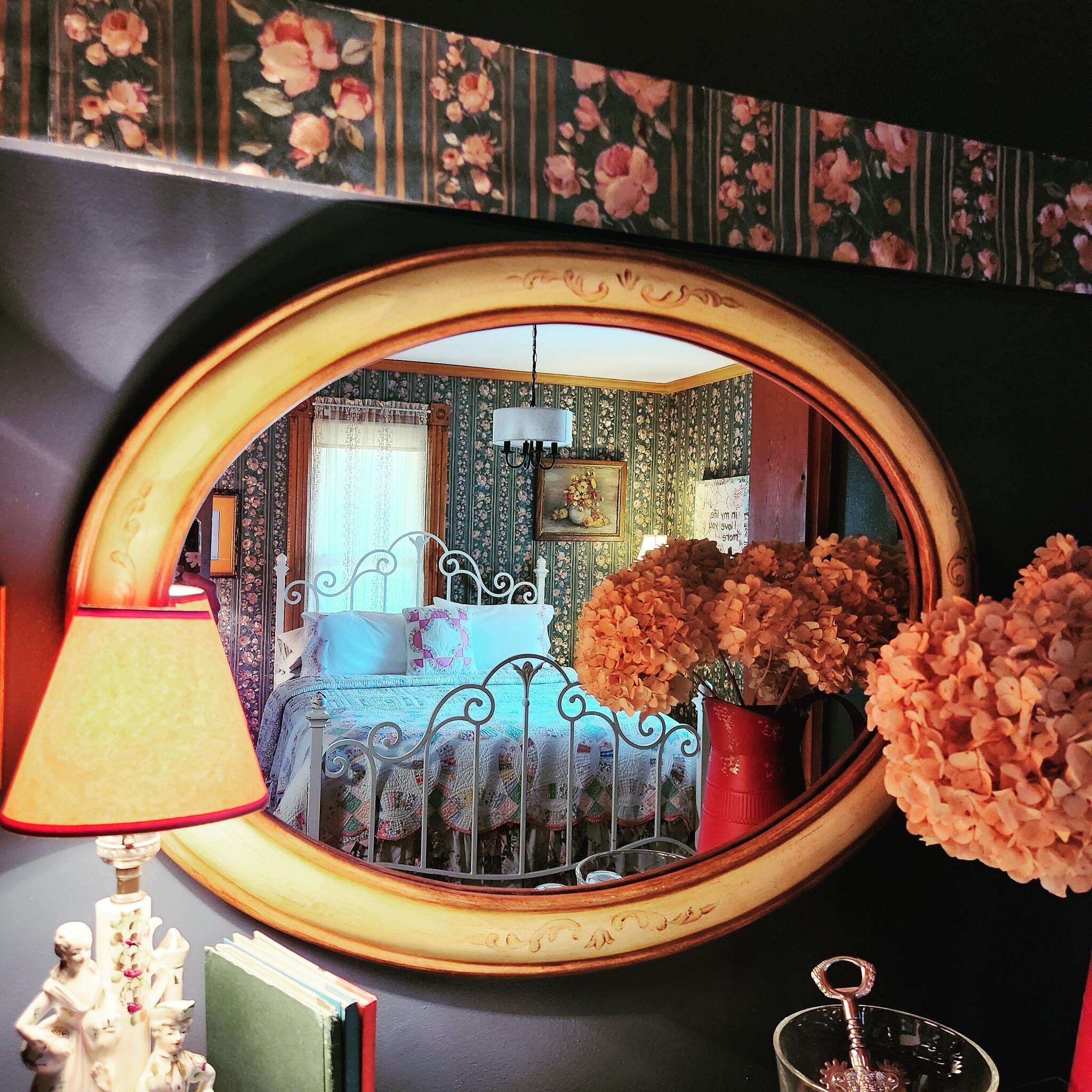 Applesauce Inn Bed & Breakfast Bellaire, MI Nextdoor