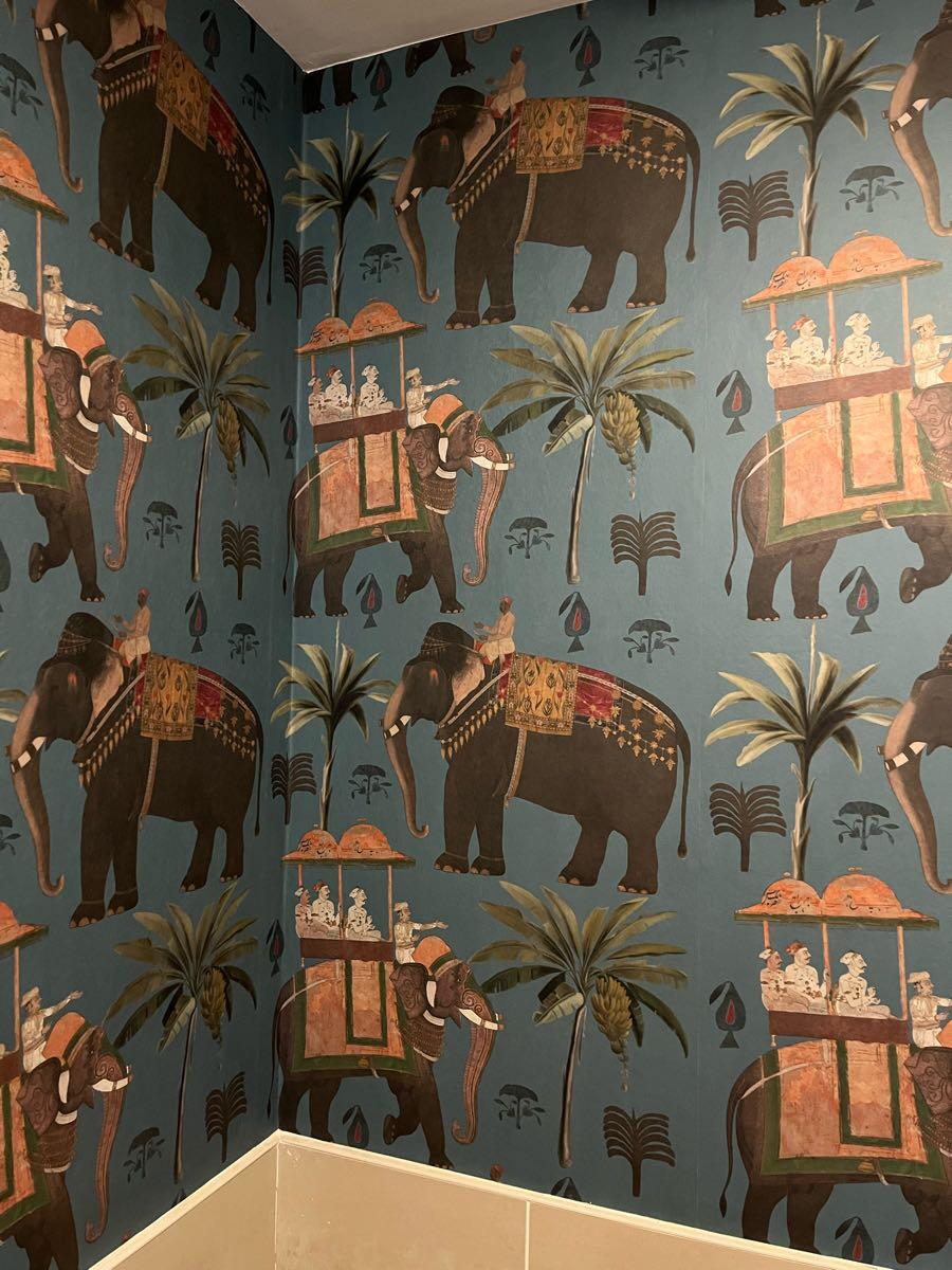 Bat and Ball Graphic Installation Support - Sandy, GB-ENG - Nextdoor