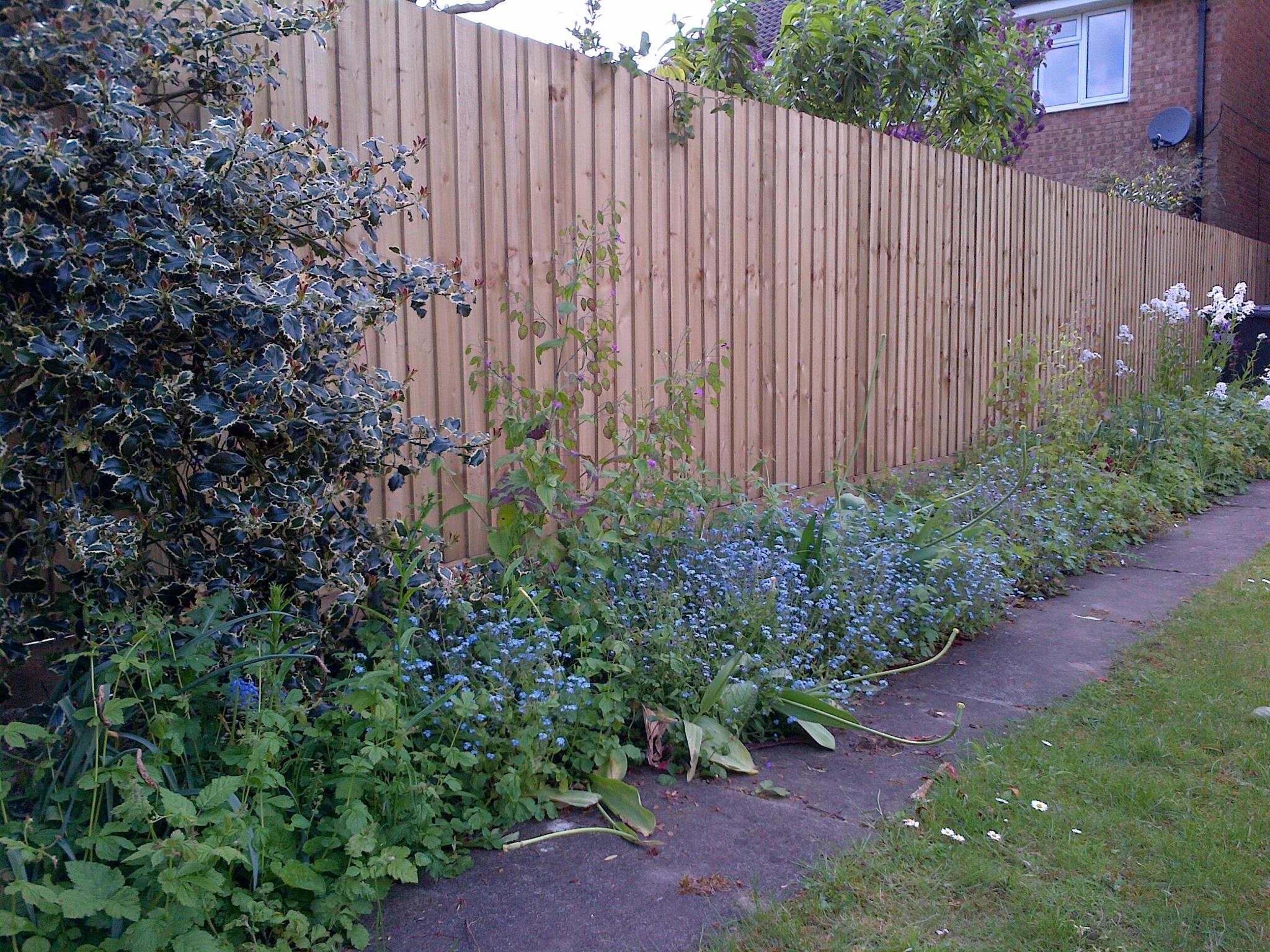Linslade Fencing Leighton Buzzard, England Nextdoor