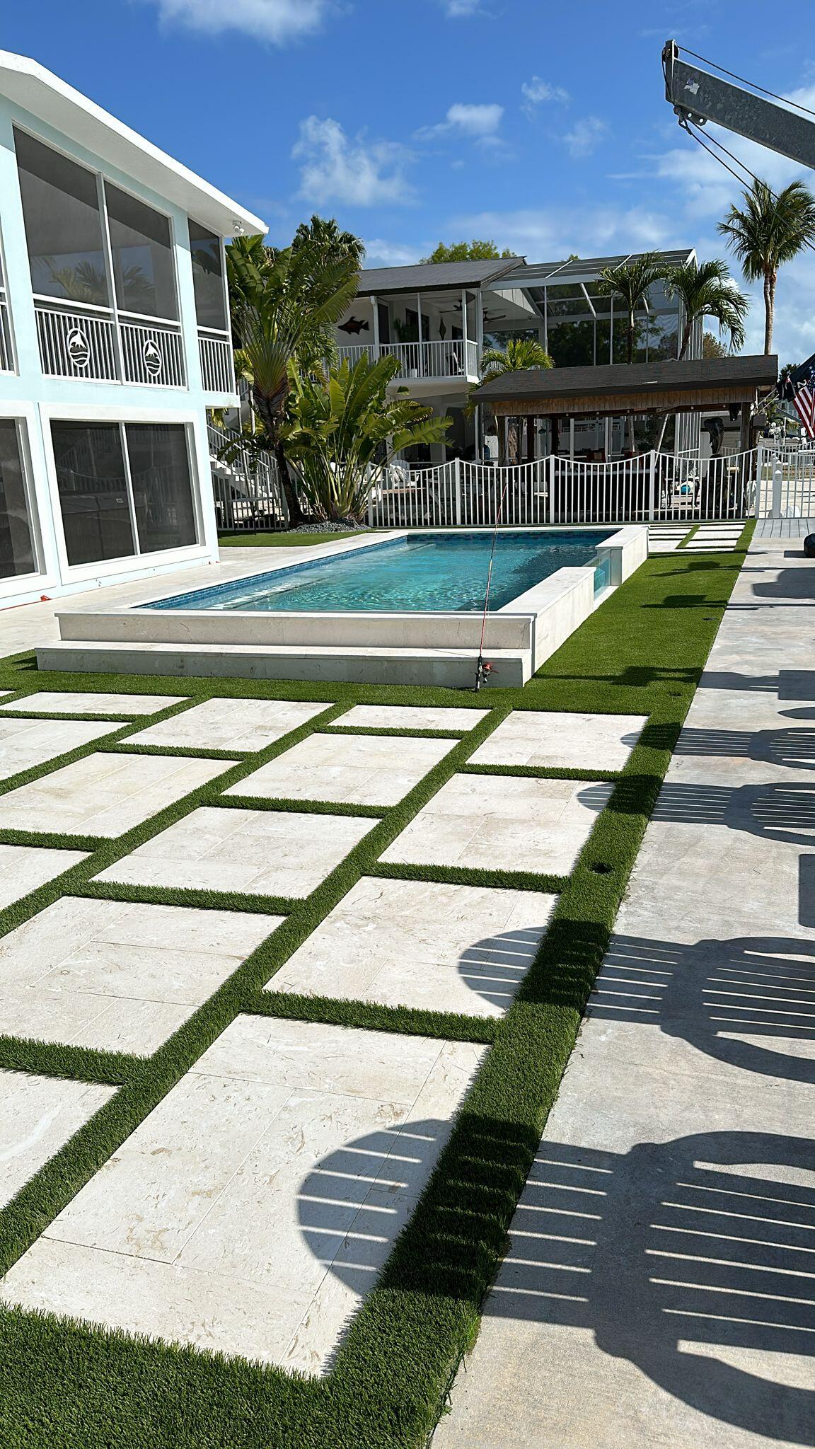 Simja Pavers - Nextdoor