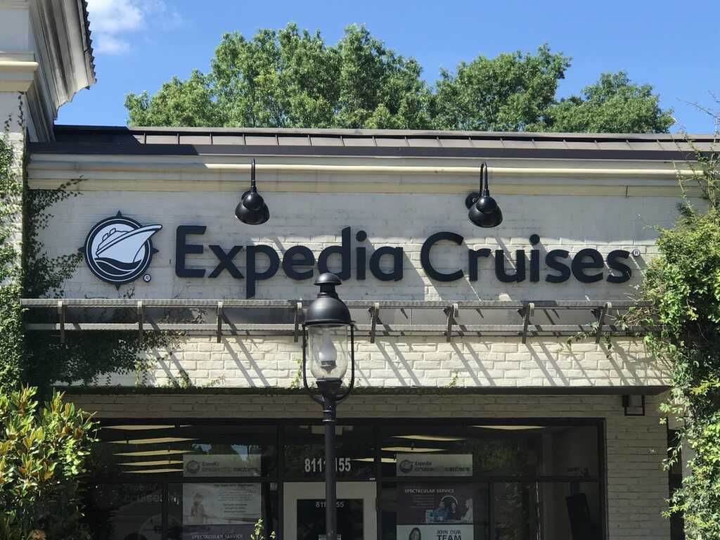 expedia cruises air land and sea