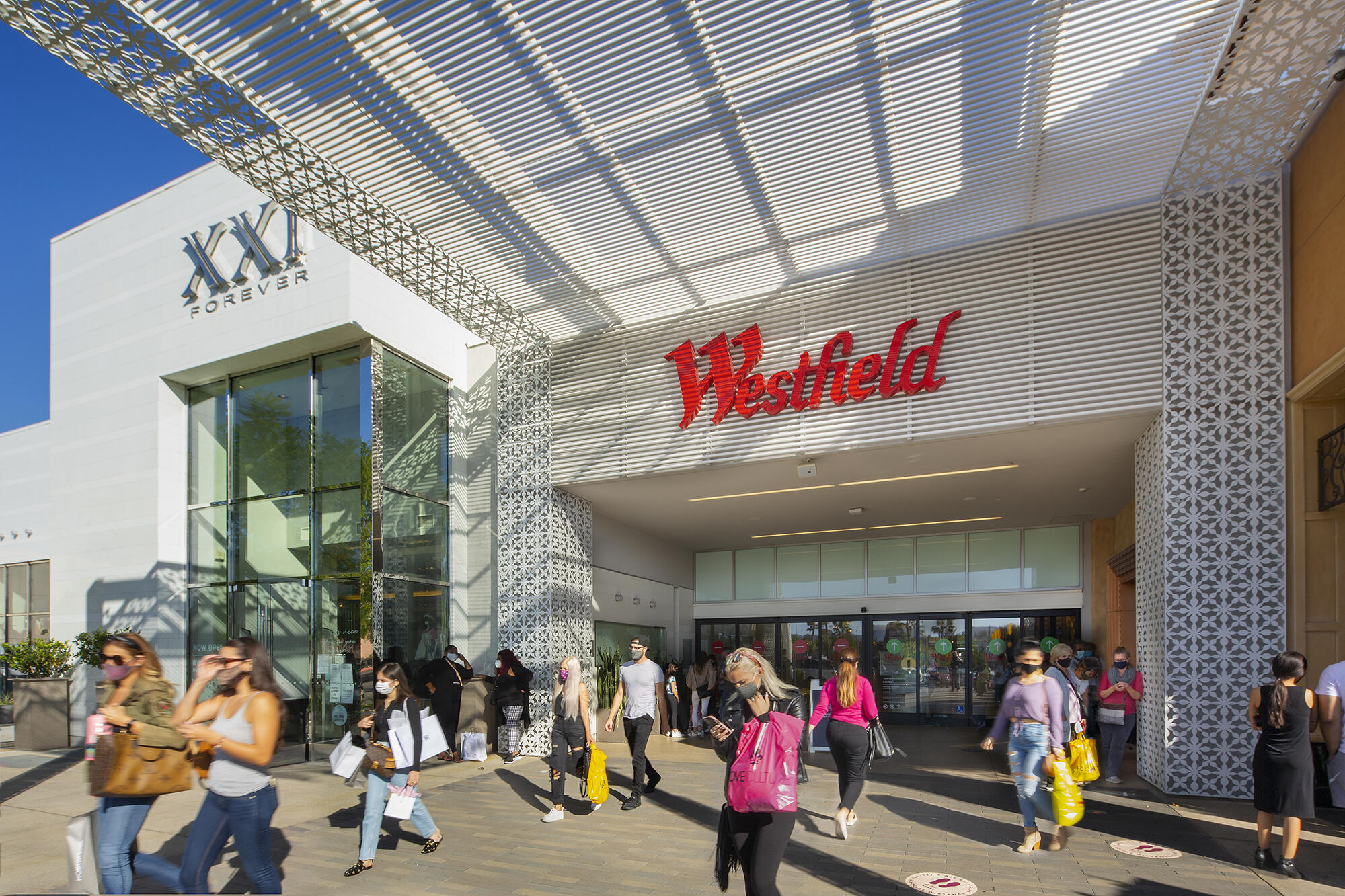 Shopping Highlight: Westfield Topanga & the Village