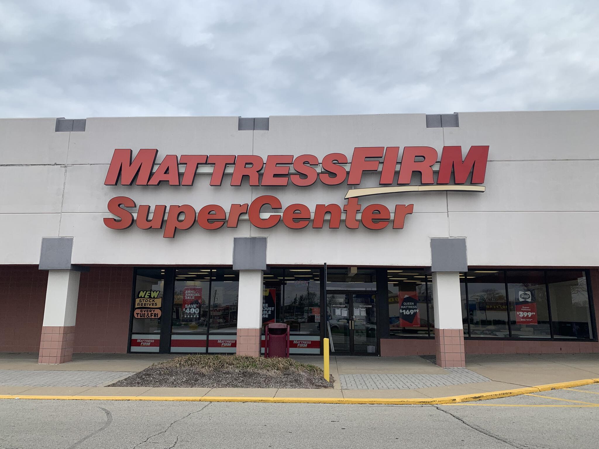 Mattress firm on sale outlet center