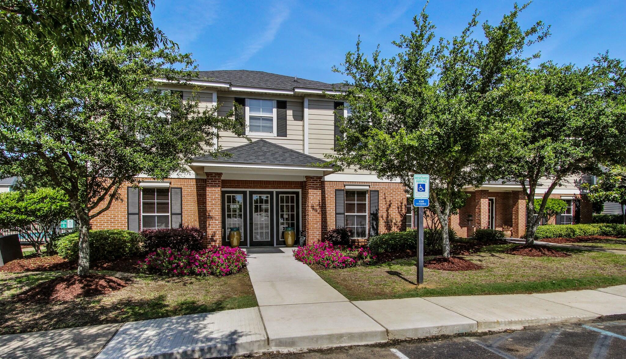 The Vineyard At Castlewoods Apartment Homes Brandon, MS Nextdoor