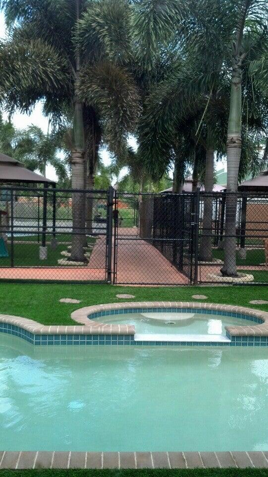 Country Inn Pet Resort & Animal Hospital