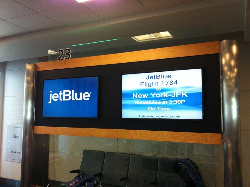 jetblue-inflight-crew-lounge-nextdoor