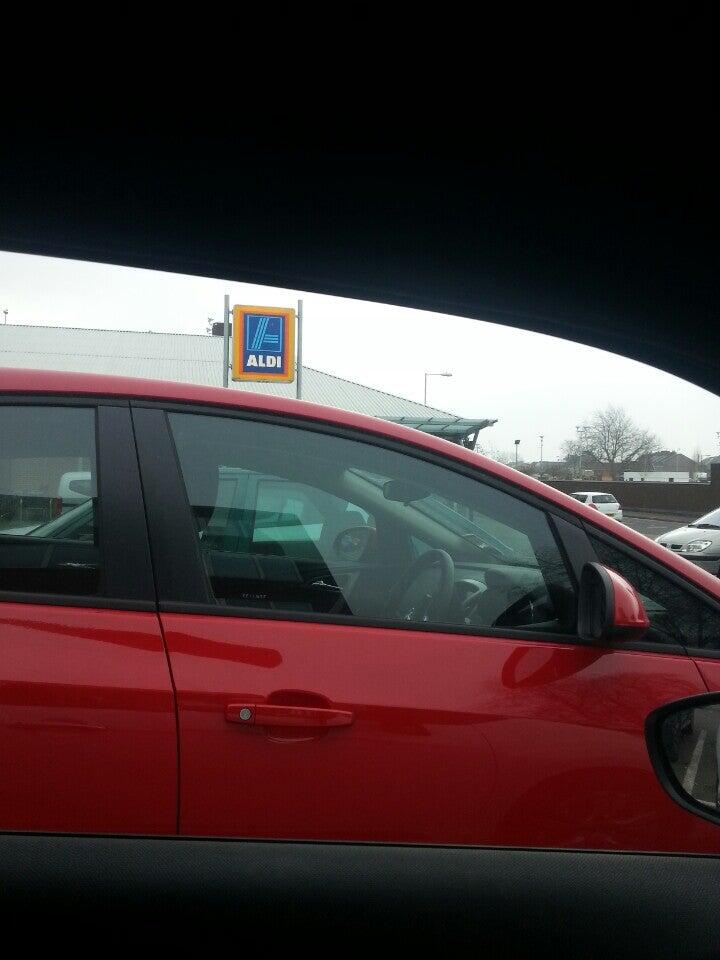 aldi-bridgend-wales-nextdoor