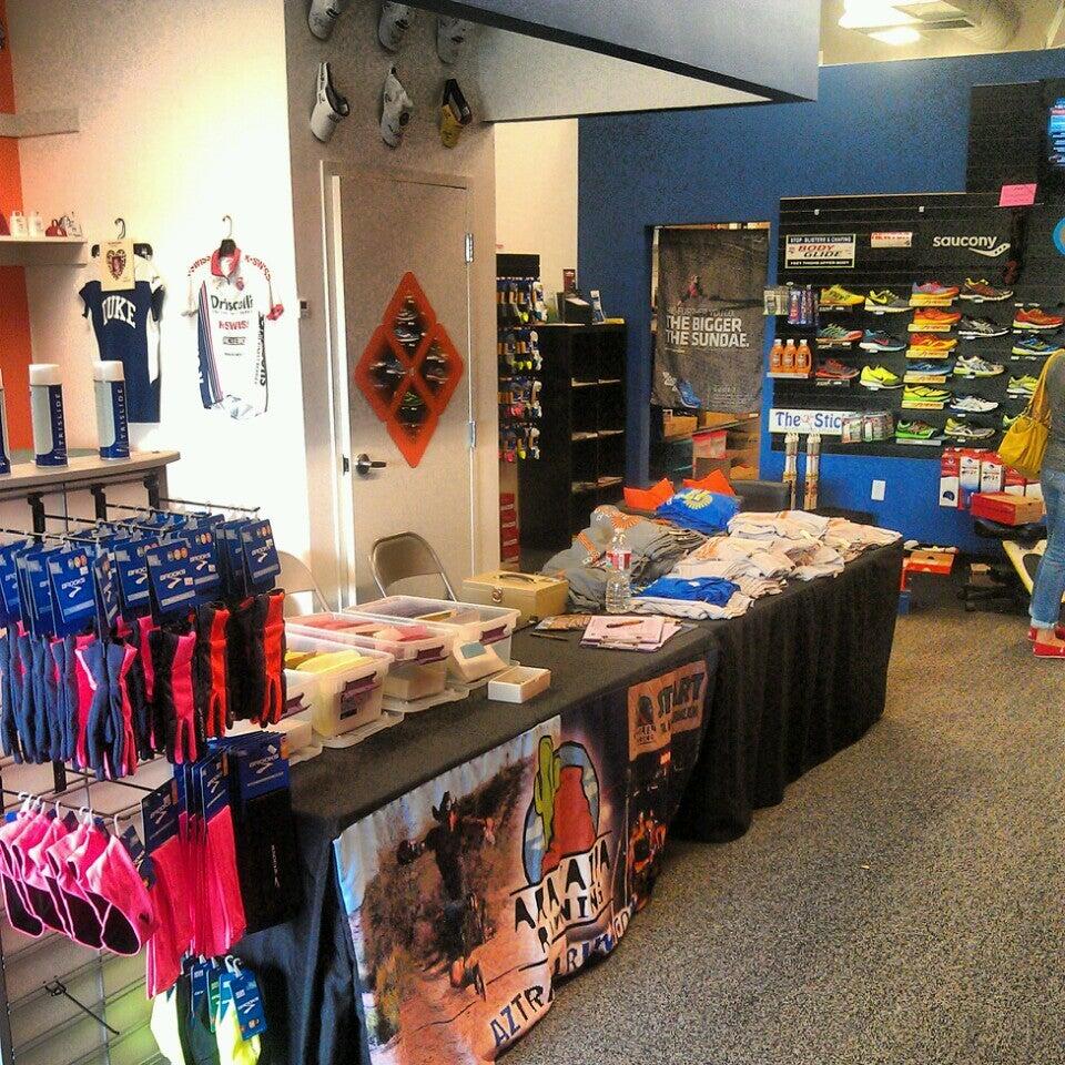 cadence running store