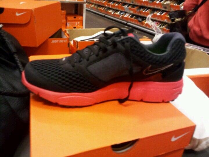 Nike top store 15301