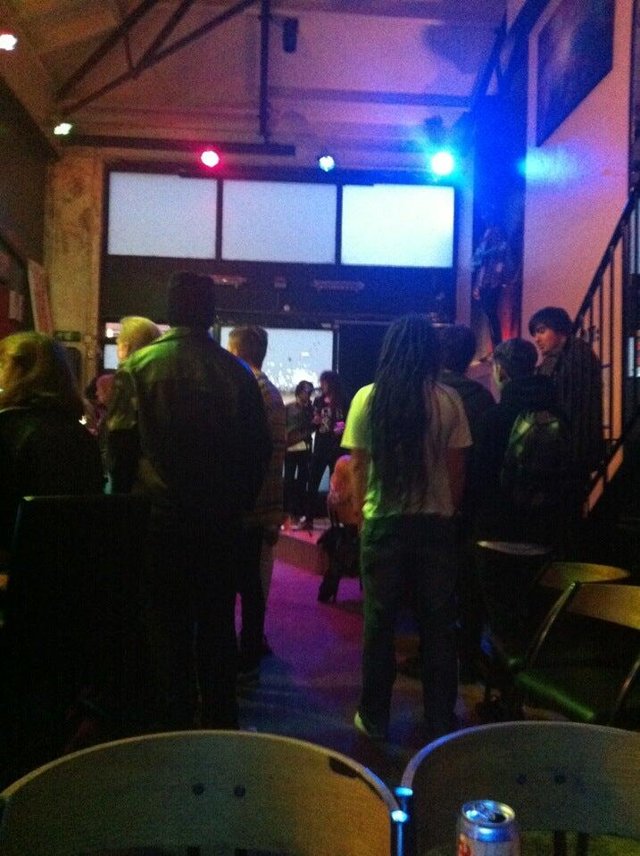 Cafe Bar Blue - Eastbourne - Nextdoor