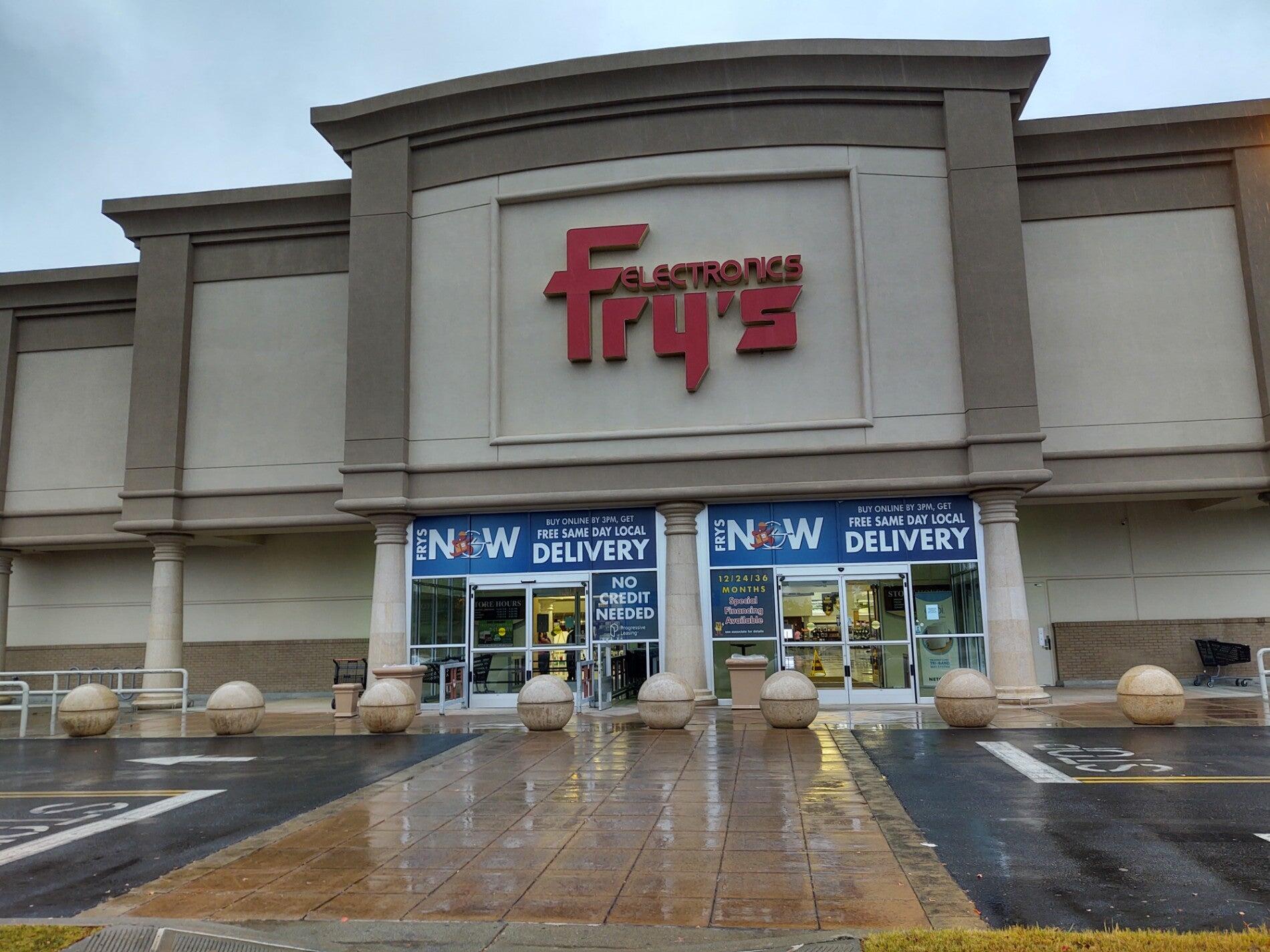 frys electronics july 4th hours