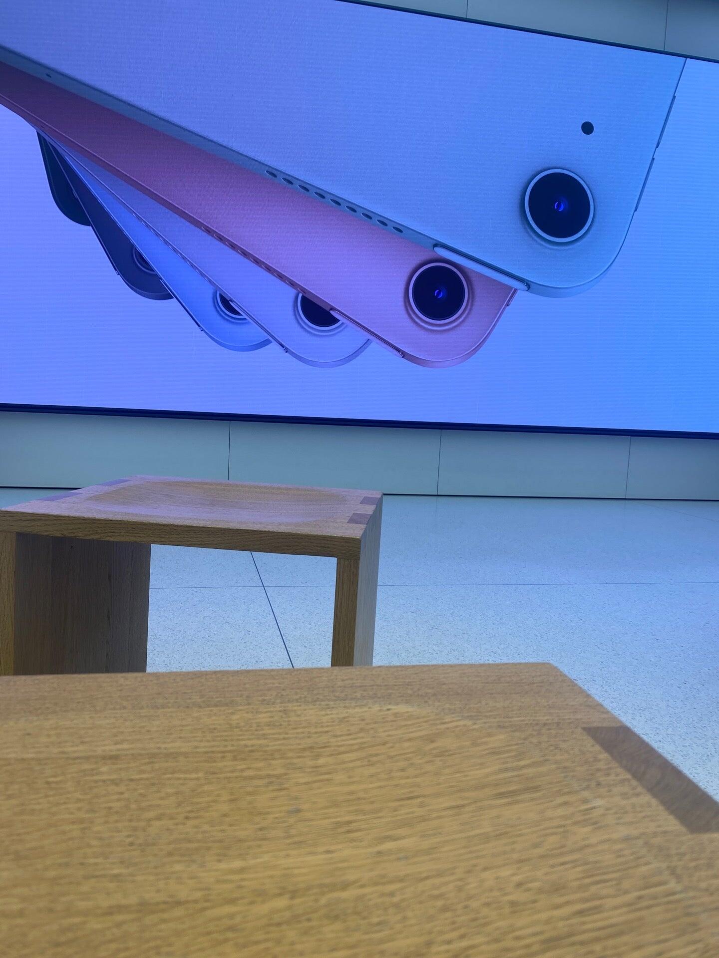 Apple Store Grand Rapids, MI Nextdoor