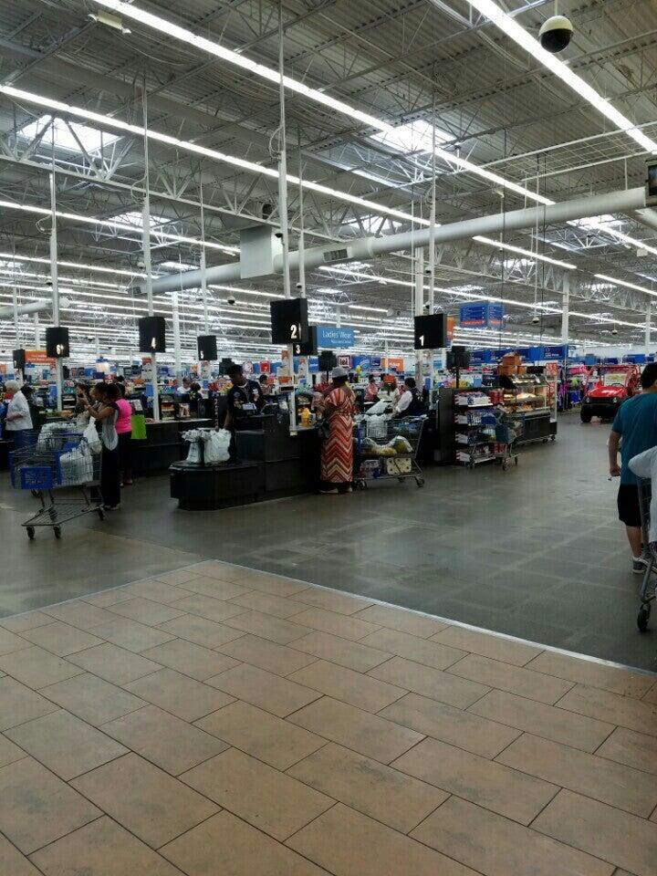 Walmart Supercenter - Arlington, TX