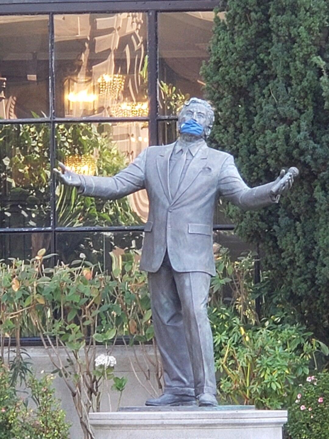 Tony Bennett Statue - San Francisco, CA - Nextdoor