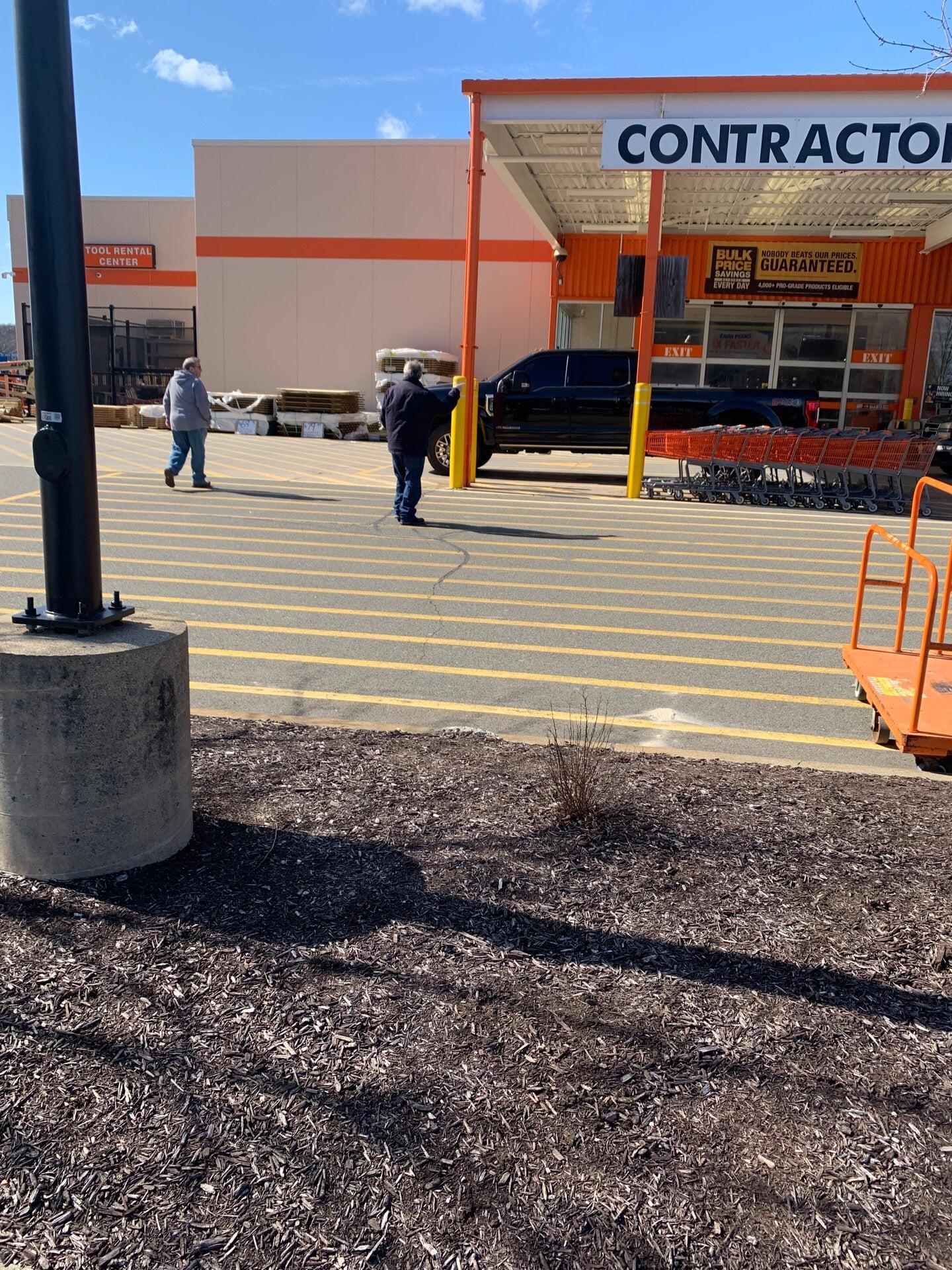 Hope the dude was able to get some chaulk🤣 #homedepot #lincoln #nebra, homedepot