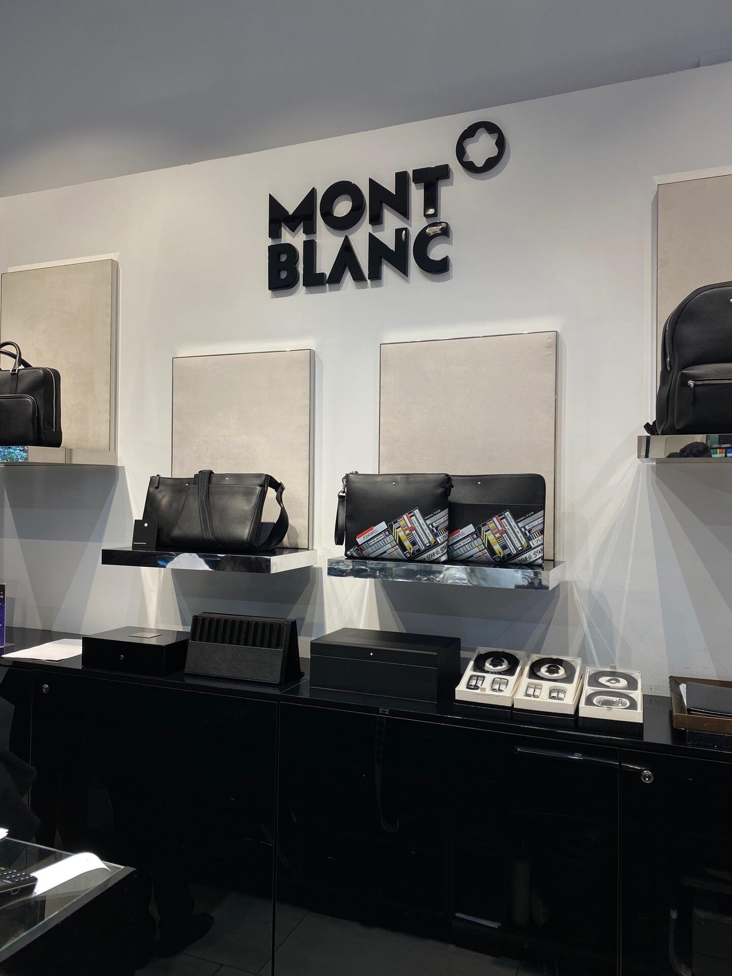 Boutique Montblanc - La Roca