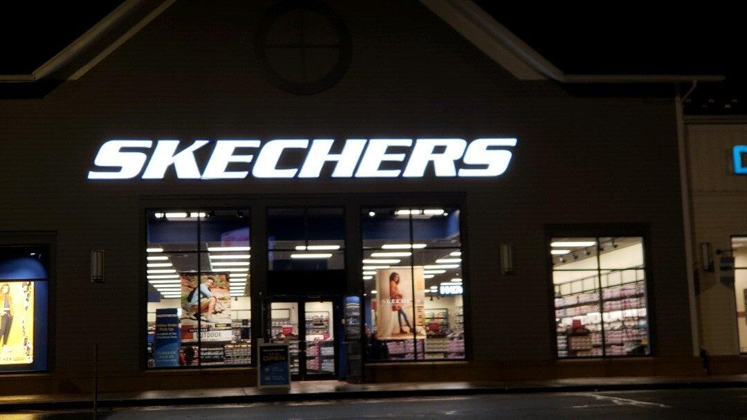 Skechers outlet virginia clearance beach