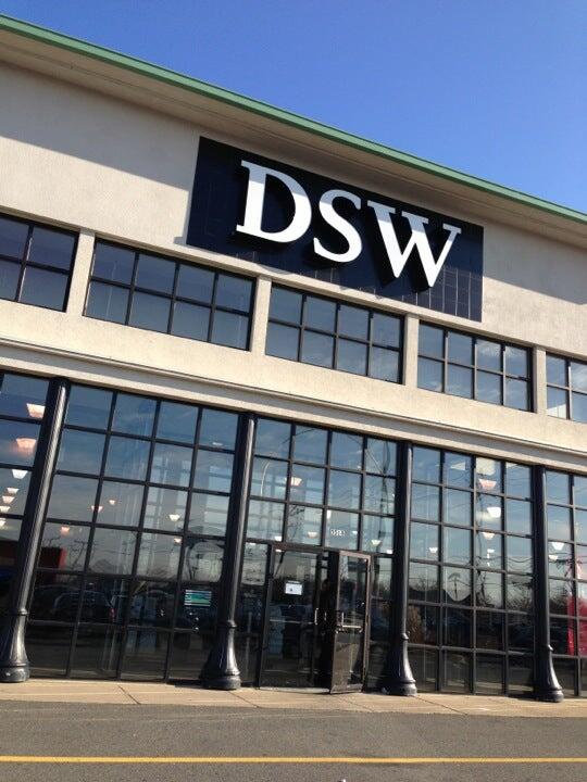 Dsw crossroads hot sale