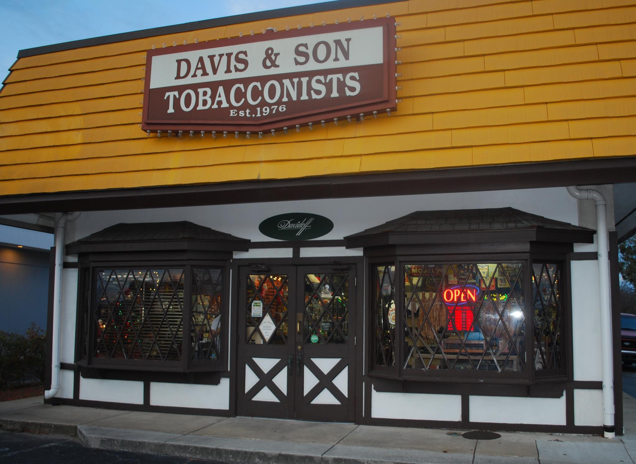 tobacco wilmington nc Kings & Vape Smoke Shop, Tobacco, Vapes in Wilmington, Brookelynn Premium Cigars - The