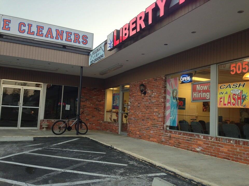 PELUSA'S PET GROOMING