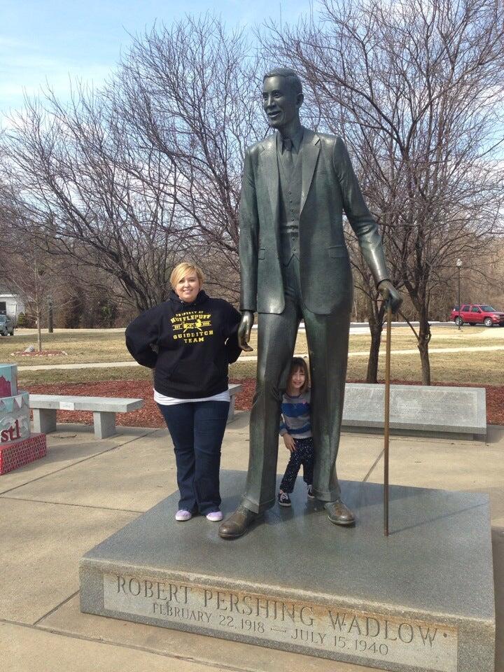 Robert Wadlow Statue - Alton, IL - Nextdoor