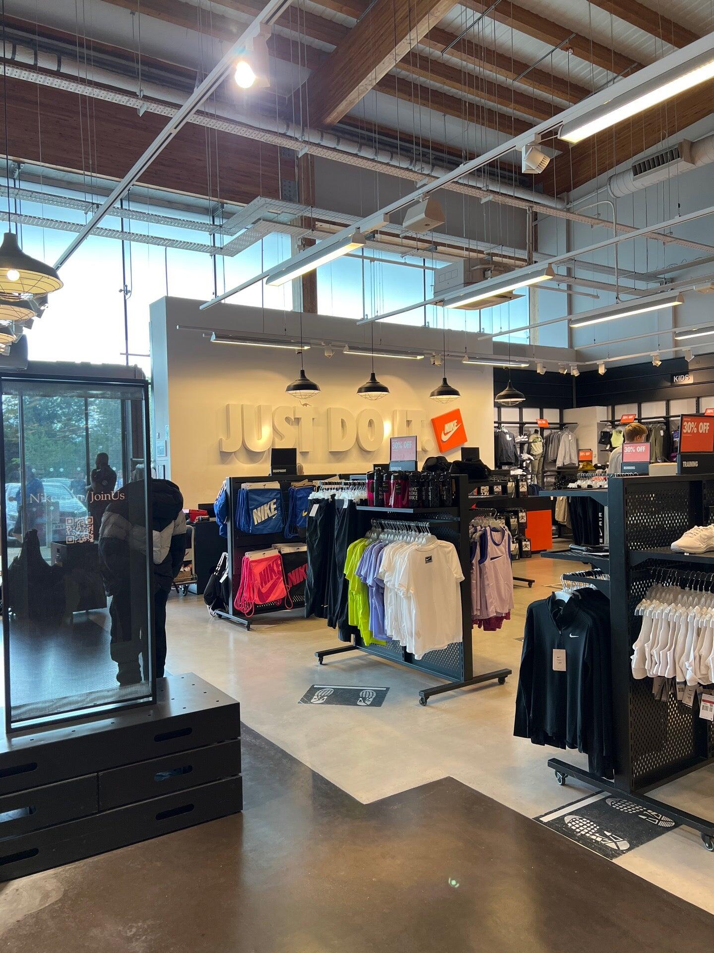 nike store maidenhead