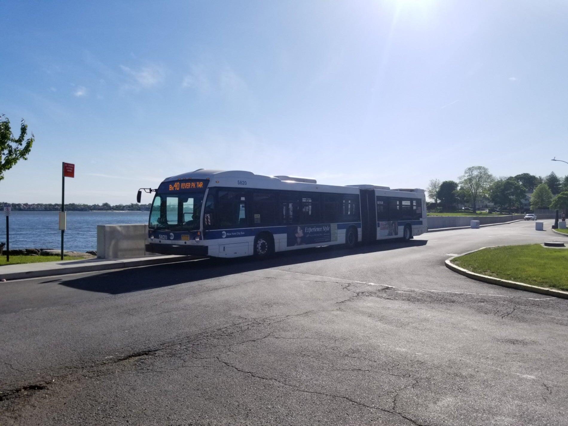 MTA MaBSTOA Bus Bx40 at Fort Schuyler Park / Maintime College Terminal
