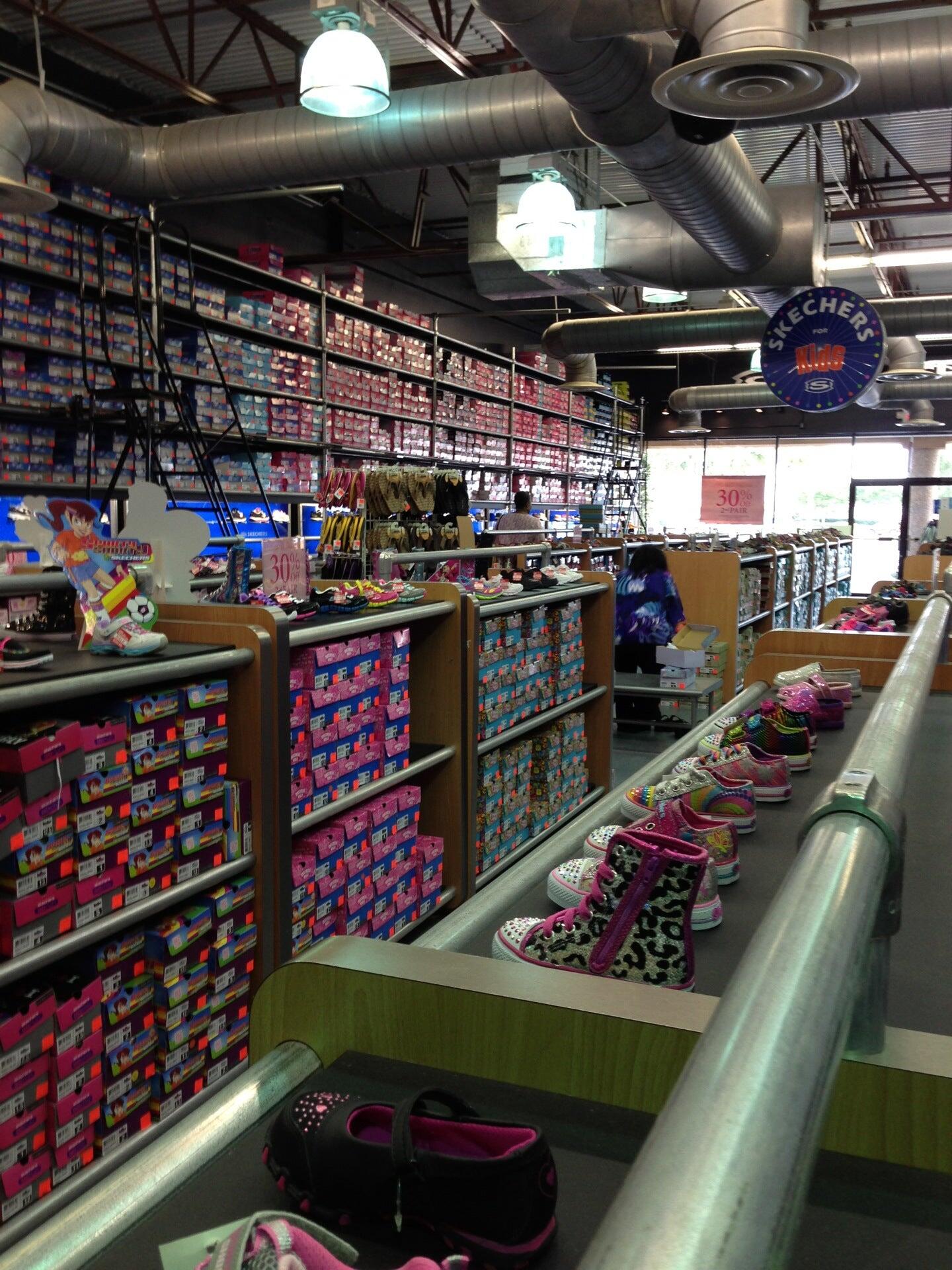 skechers outlet highway 6