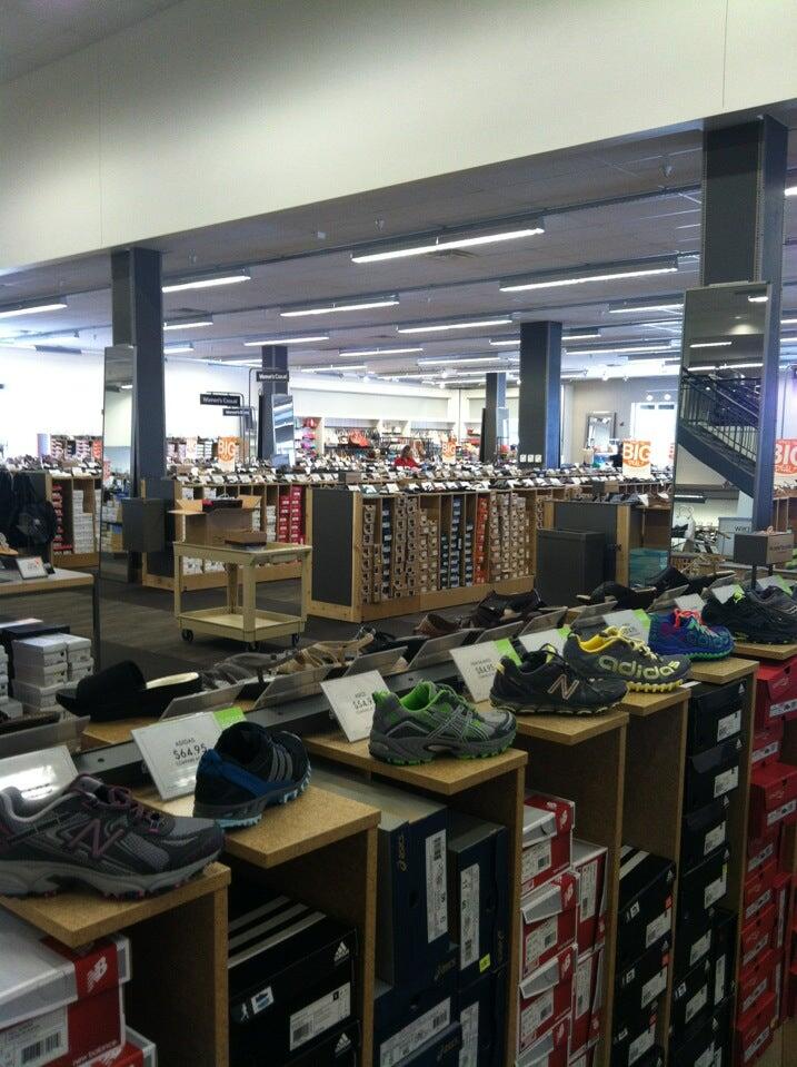 Dsw southridge clearance mall