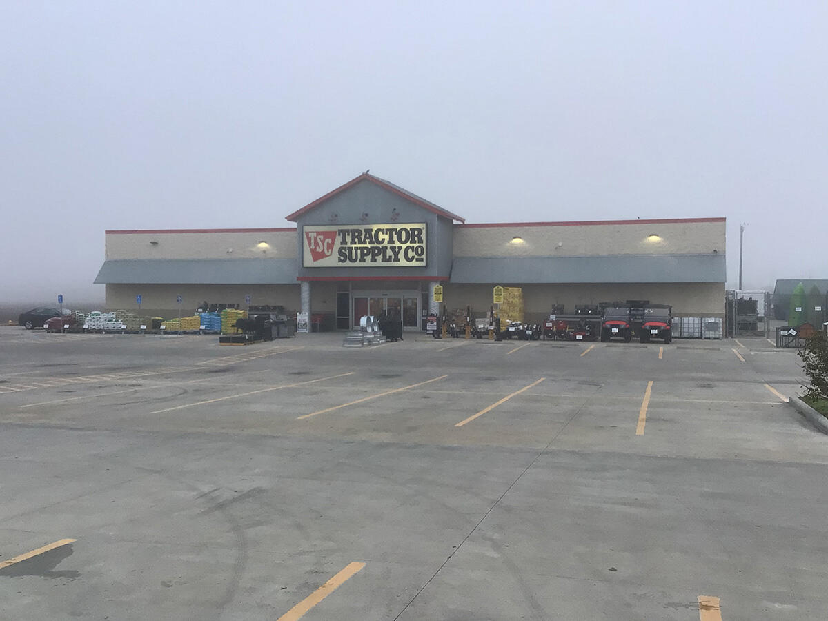 Dig defence hotsell tractor supply