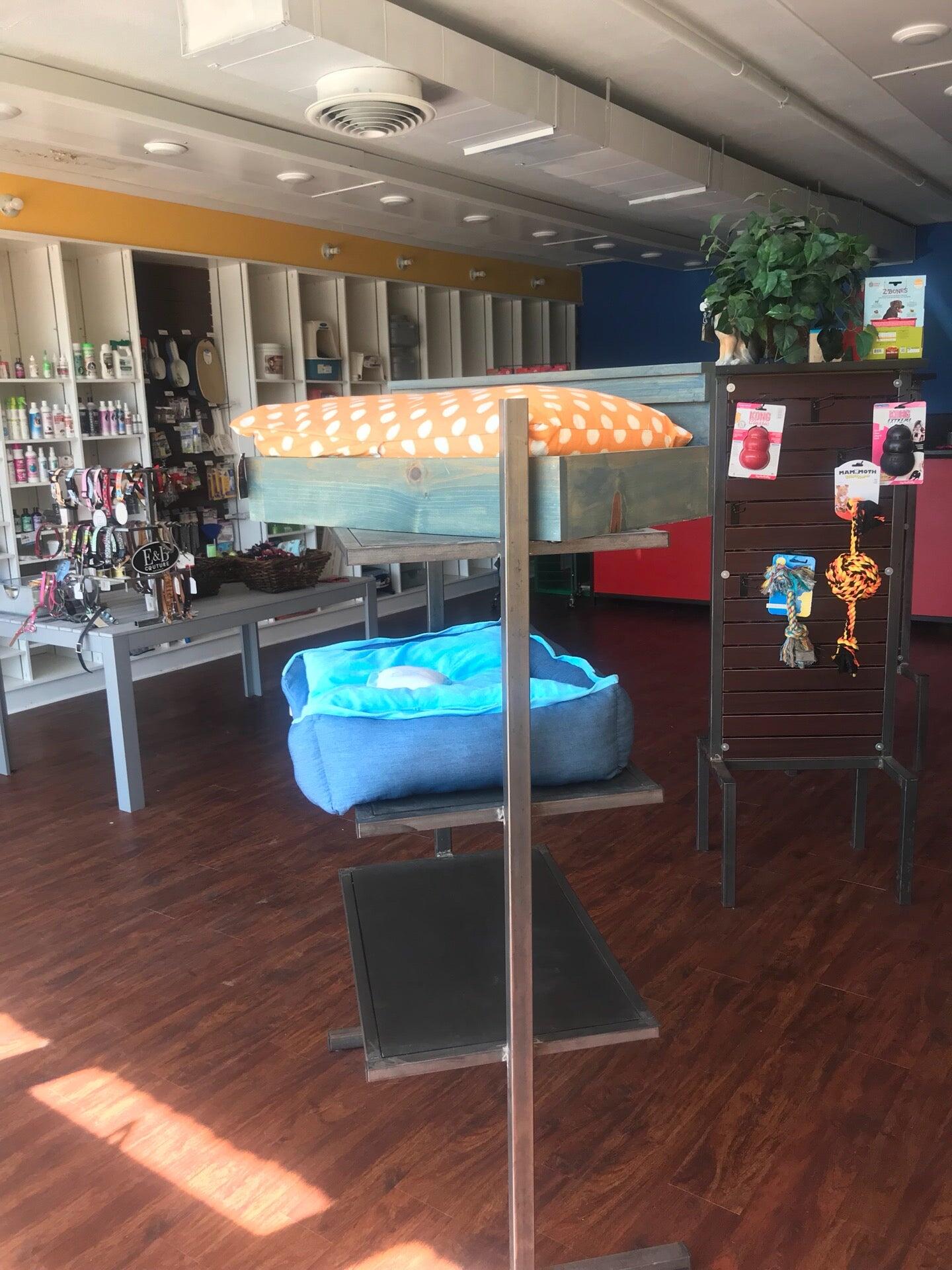 Oak Clips Pet Boutique & Grooming