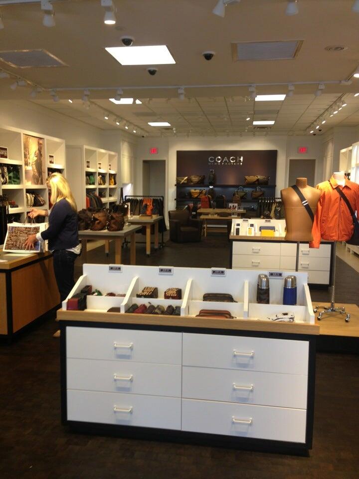 Exploring the Coach Outlet Jeffersonville, Ohio