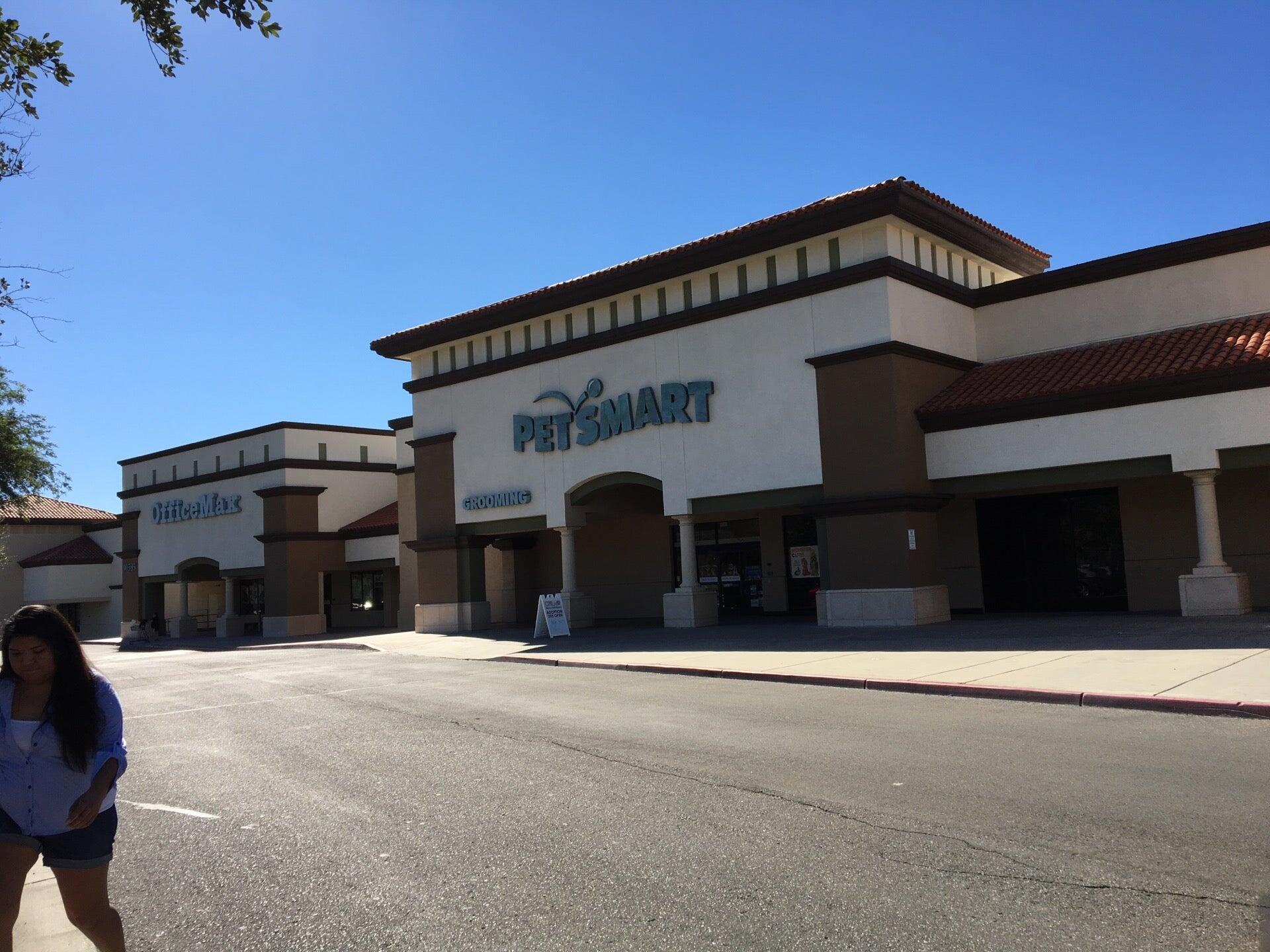 PetSmart  Pet store in Tucson, AZ