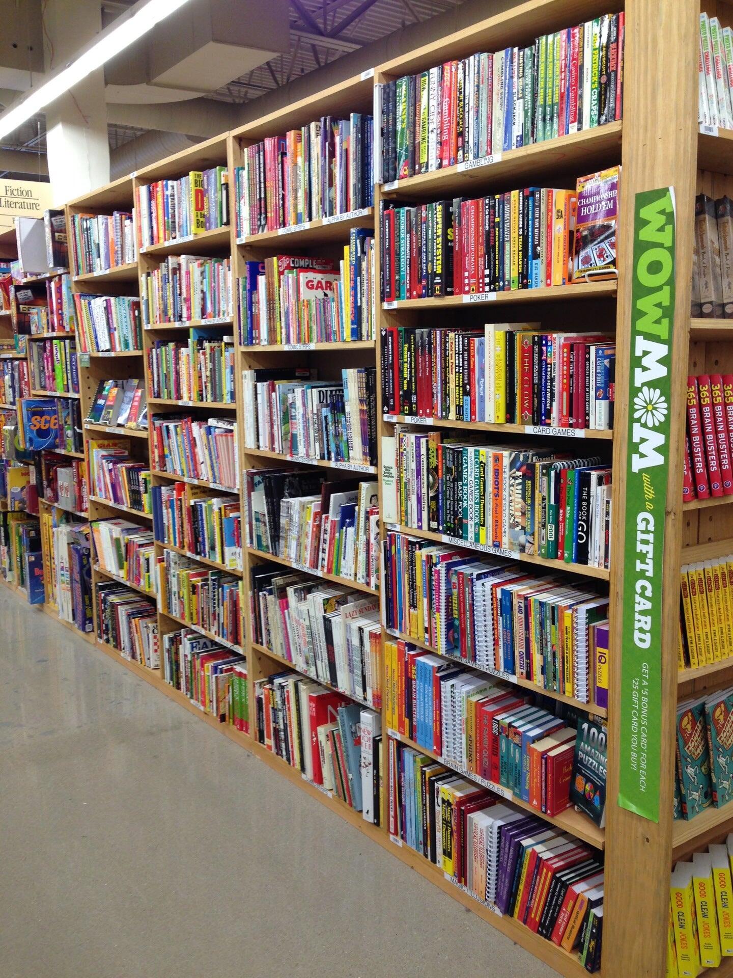 Half Price Books - 368 Connections - Algonquin, IL