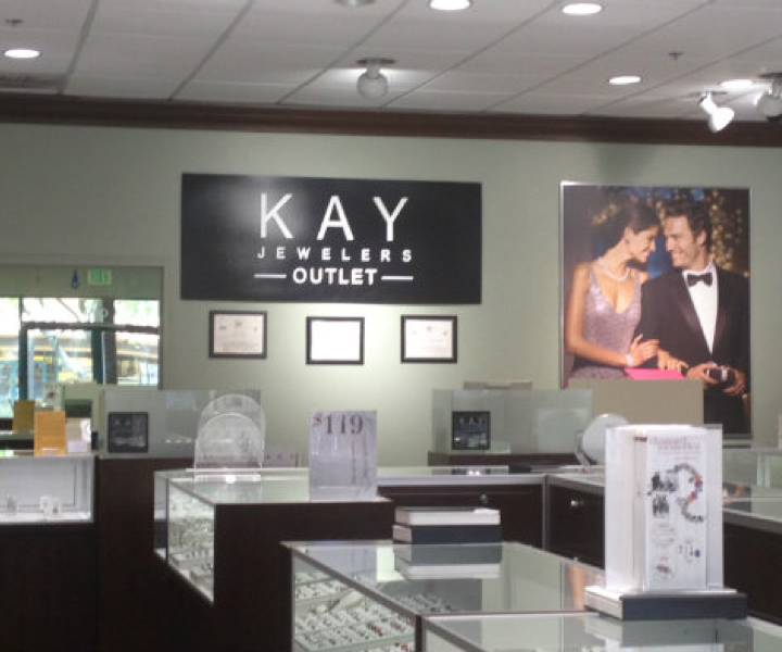 Kay jewelers barton 2025 creek mall