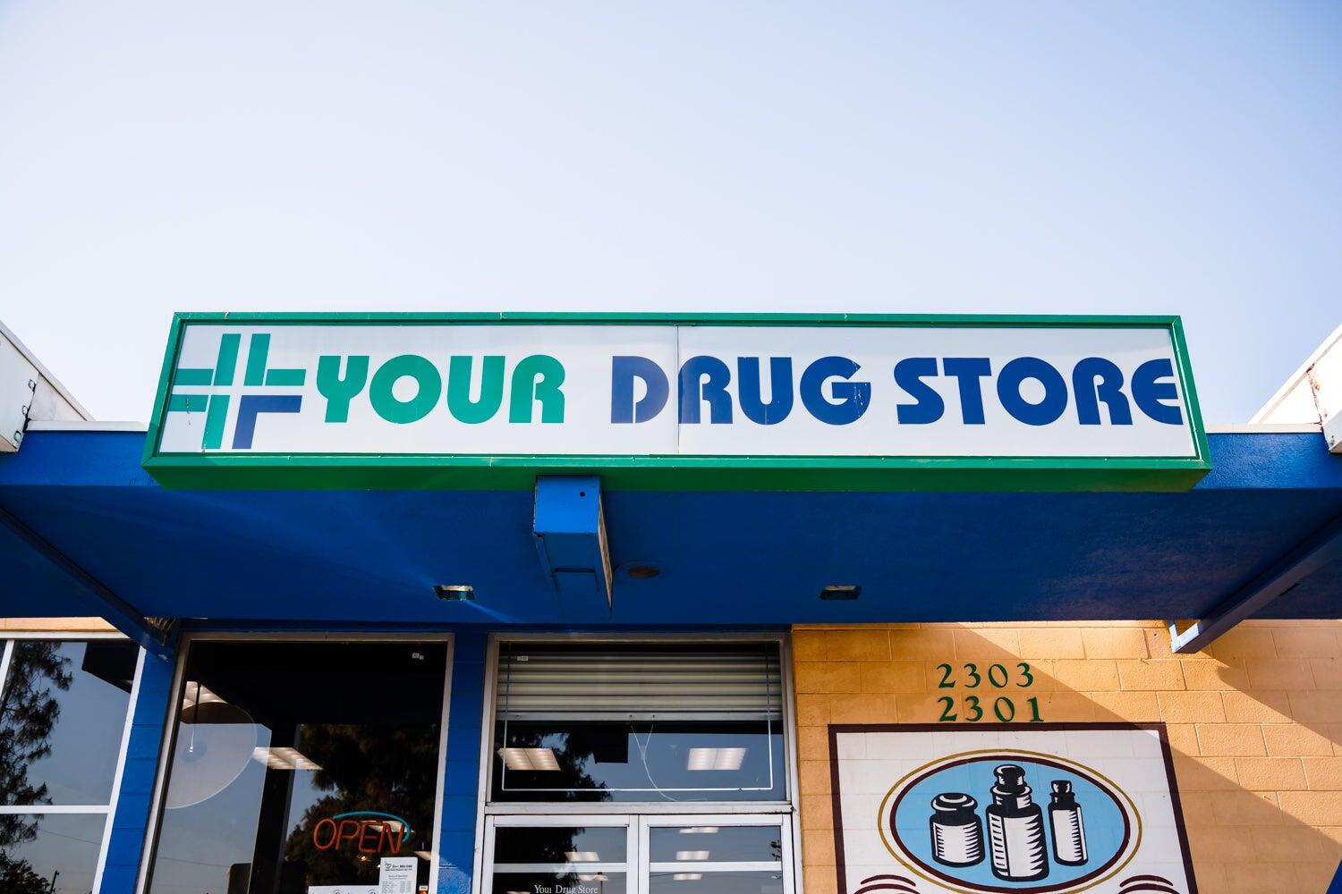 人気が高い creative drug store マフラー - cirugiaplasticacbba.com