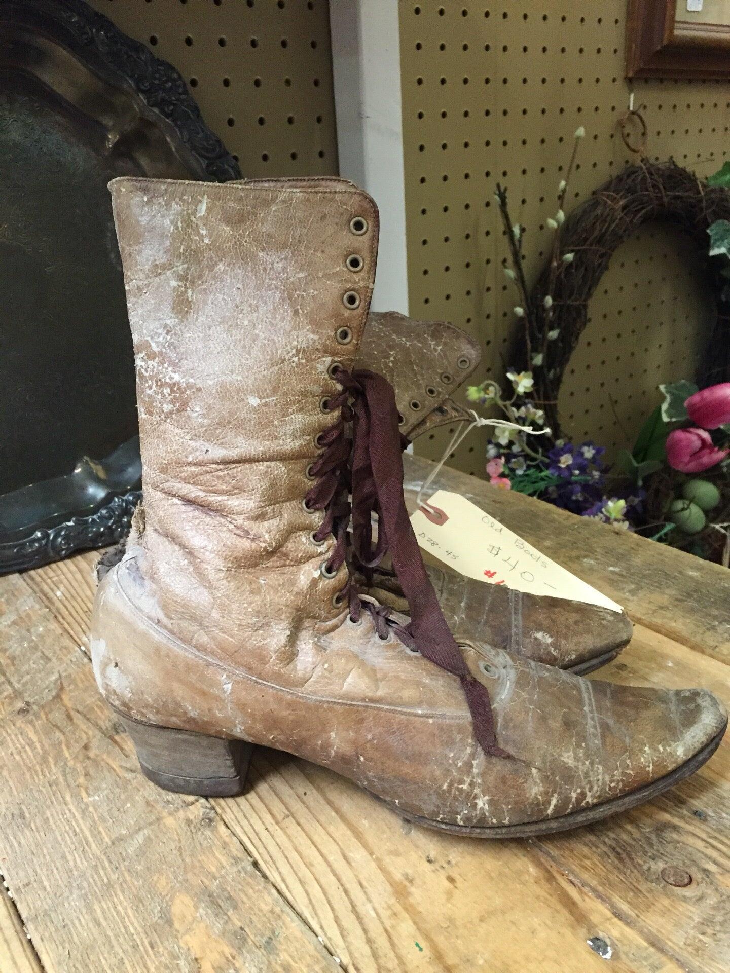 Lone Star Antiques — coin shop photo