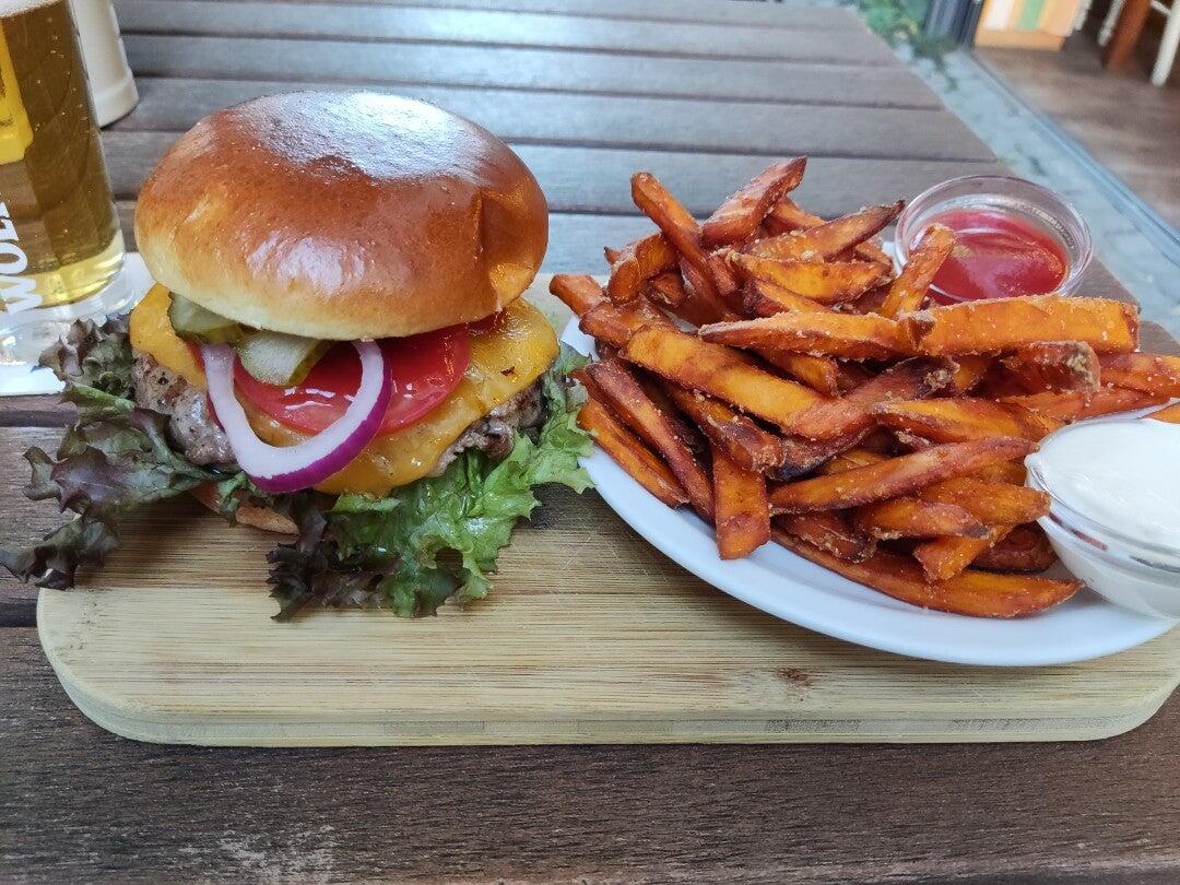 Corvin S Burger Bier