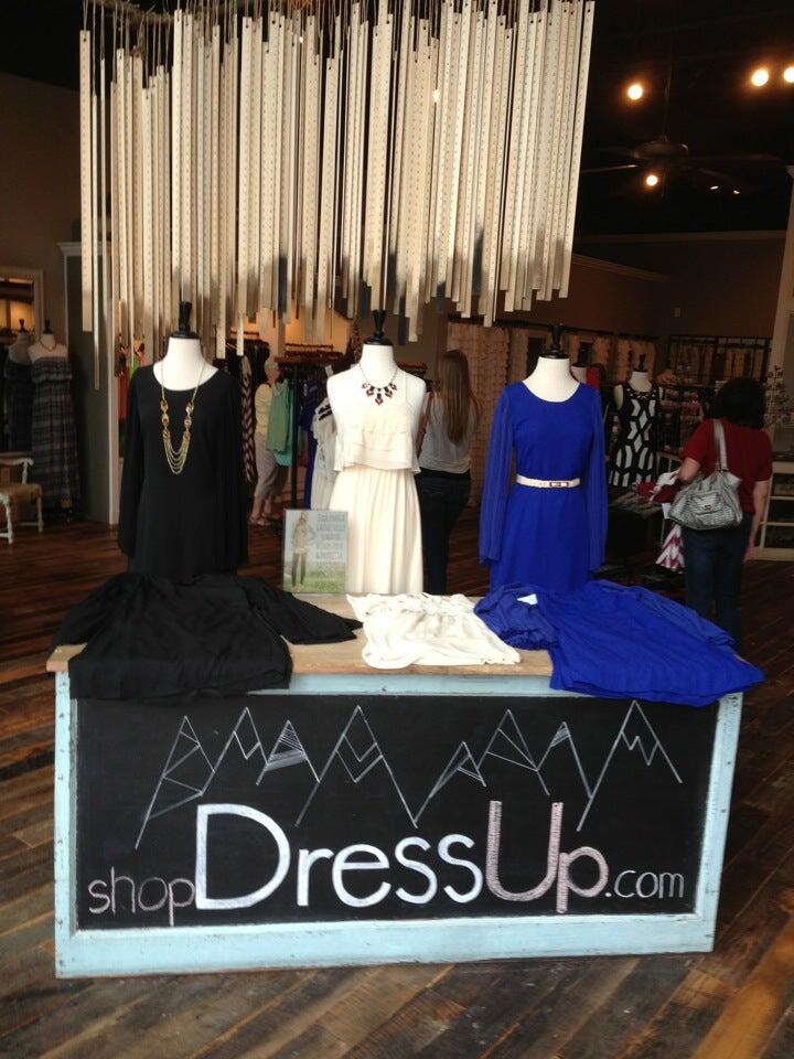 dress up clothing boutique  Alpharetta City Center stopping bodycon style fitted midi dress Dress Up Boutique - Dahlonega,