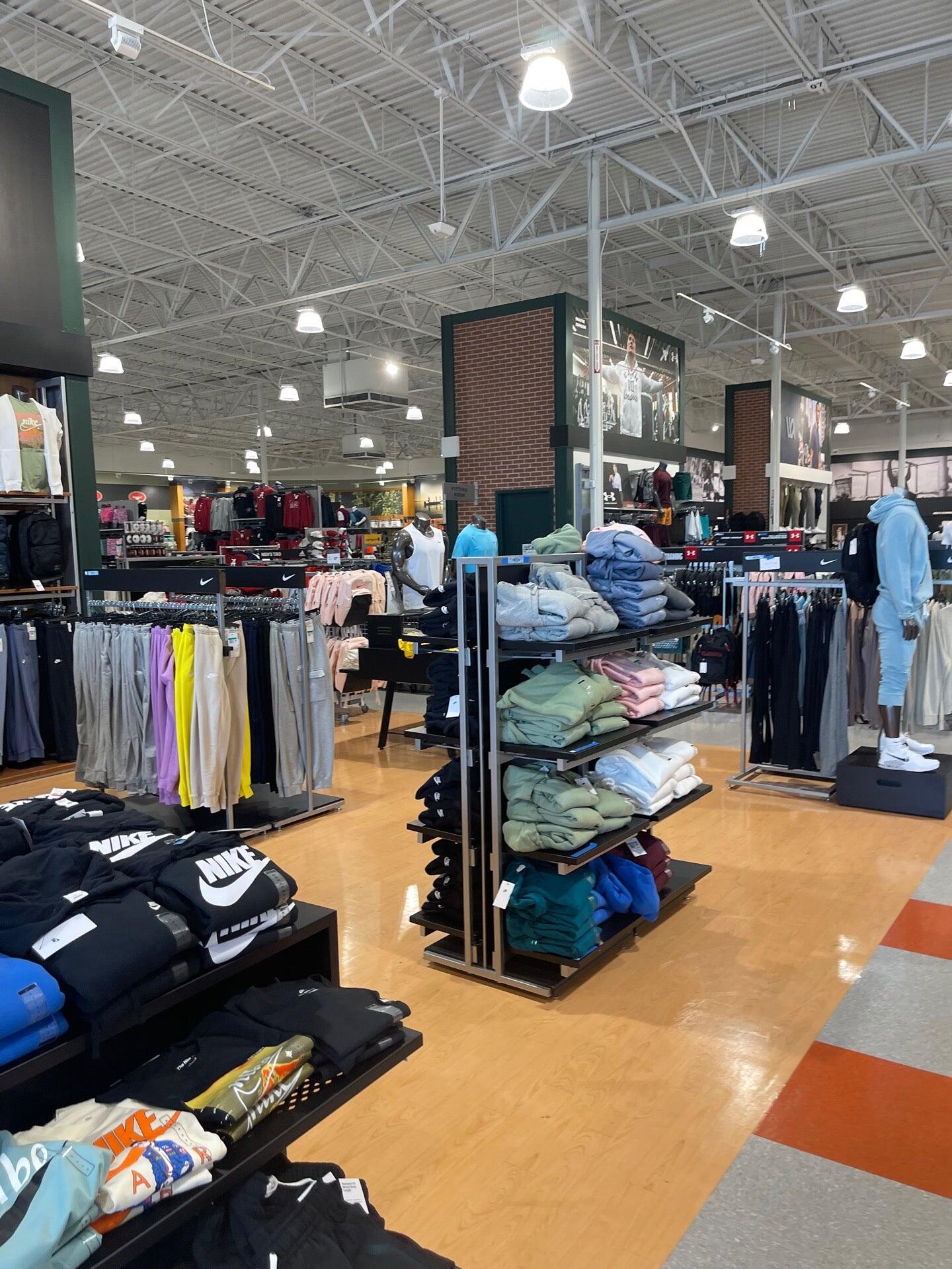 DICK'S Sporting Goods Discounts and Cash Back for Everyone
