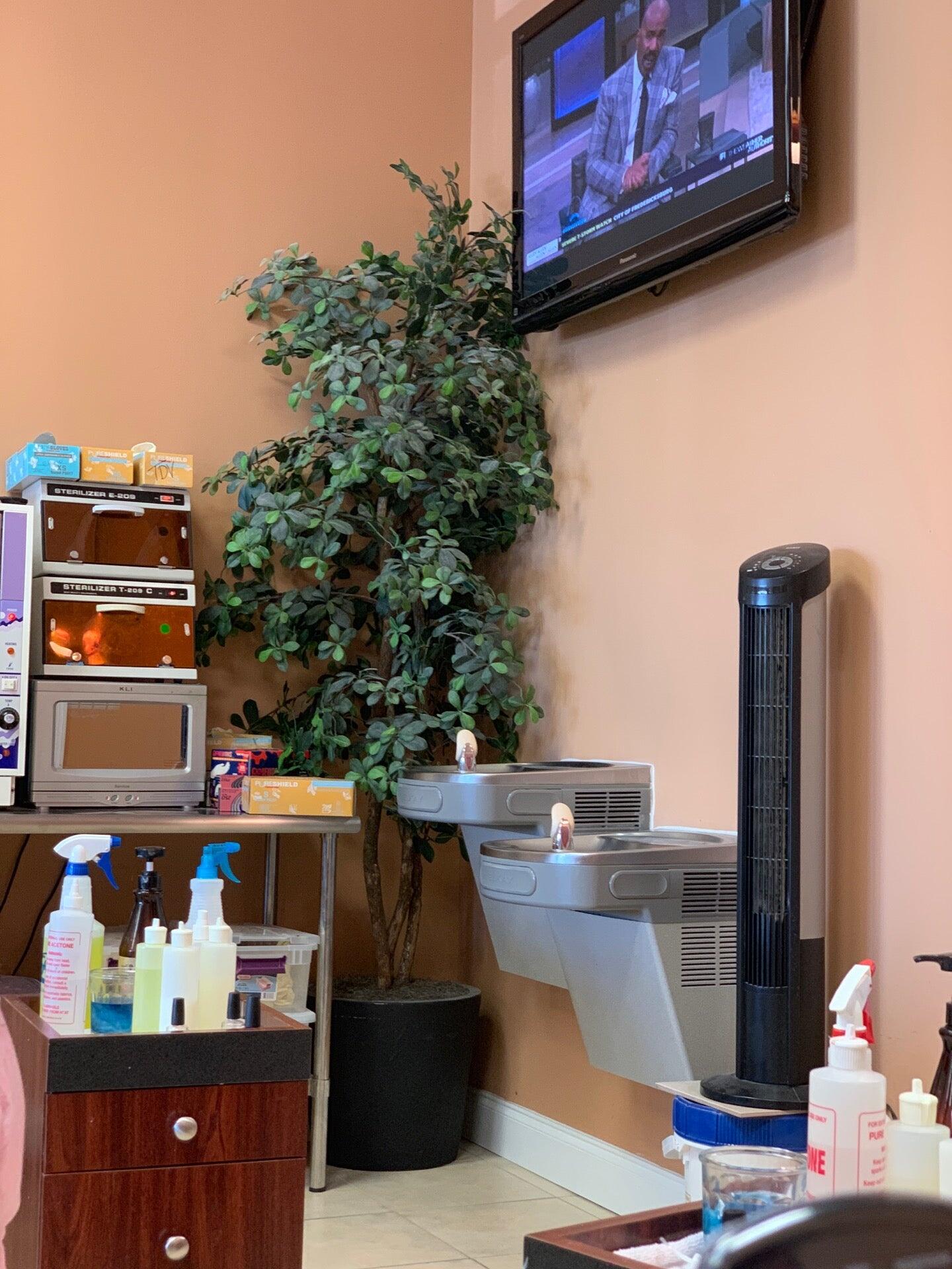 Deluxe Nails & Spa - Mechanicsville, VA - Nextdoor