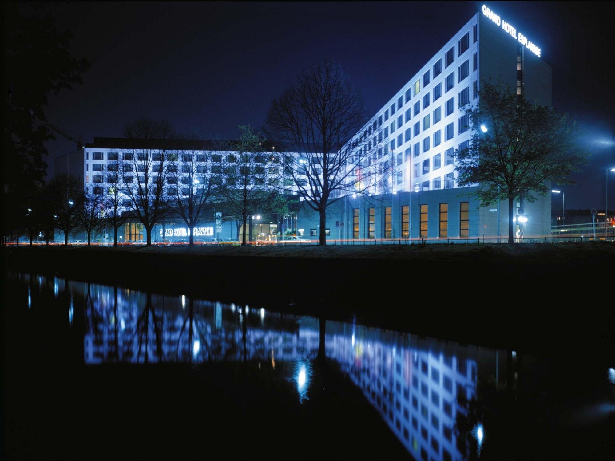 sheraton berlin grand hotel esplanade email address