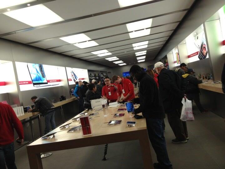 Apple Orland Square Mall - Orland Park, IL - Nextdoor