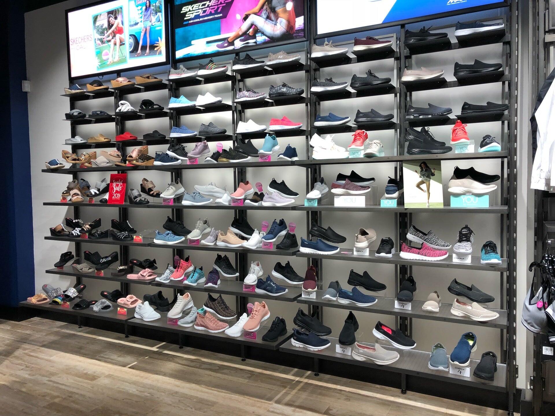 skechers roosevelt field