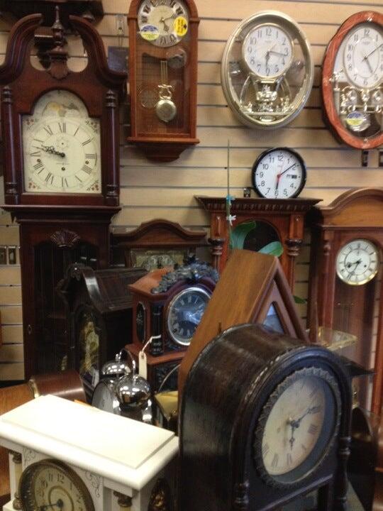 Clock watch shop near me best sale