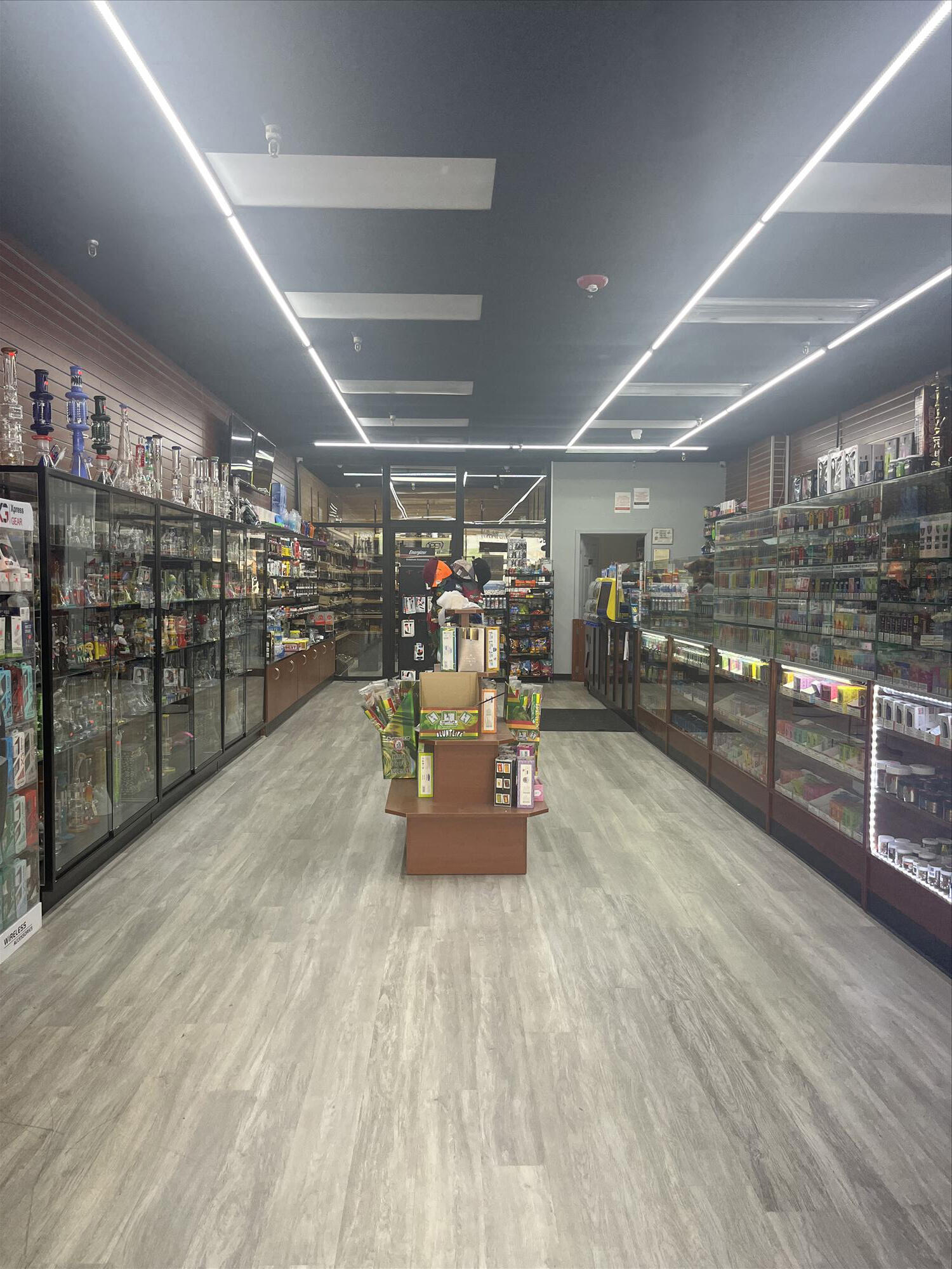 does keeping tobacco in the freezer keep it fresh How to Keep Cigars Fresh Without a Humidor