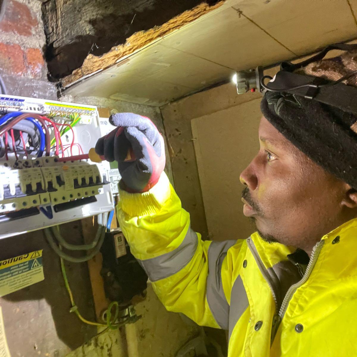 Rindai electrician Leeds Nextdoor